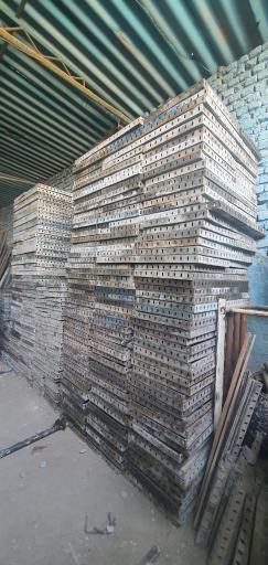 عکس داربست و قالب فلزی  بهار