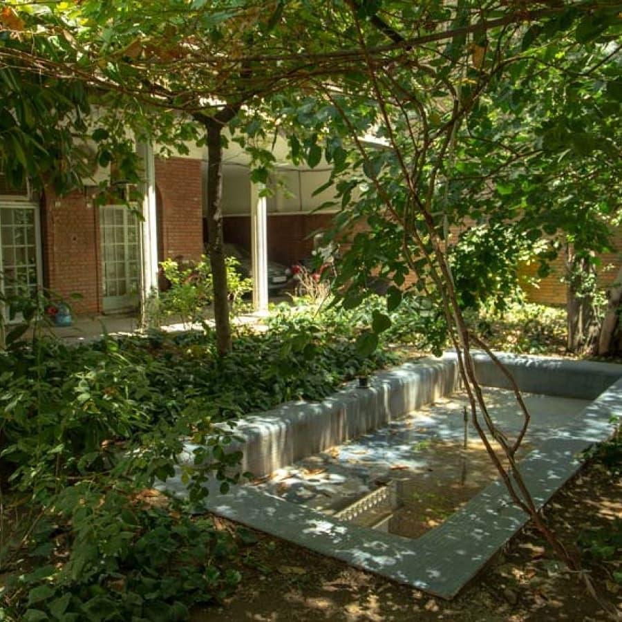 عکس خانه استاد هوشنگ ابتهاج (سایه)