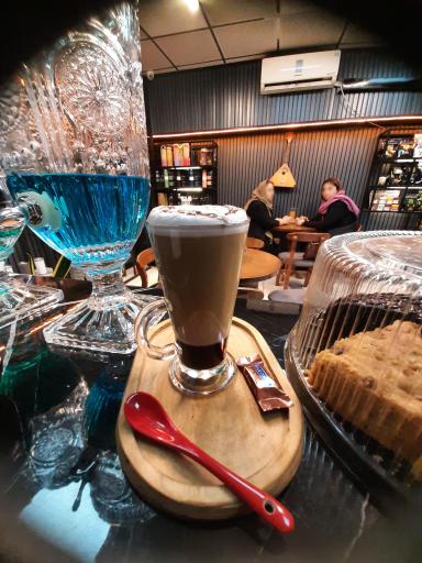 عکس کافه سورنا