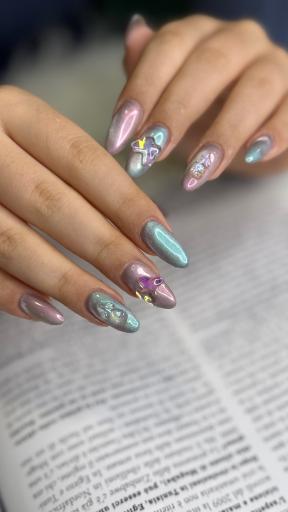 عکس مرکز تخصصی مژه و ناخن شیوانا