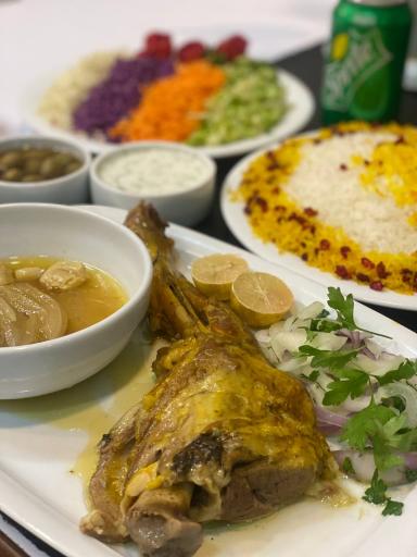 عکس رستوران و اکبرجوجه شاندیز