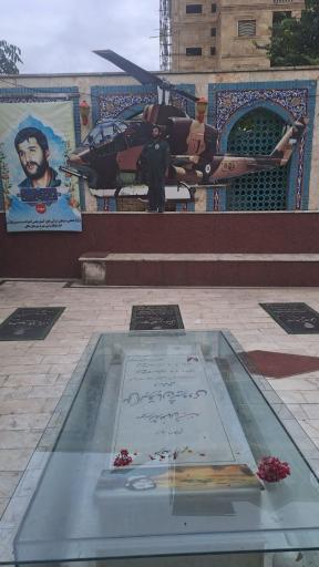 عکس مزار شهید امیر ارتشبد خلبان علی اکبر شیرودی