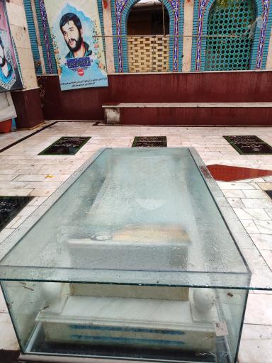 عکس مزار شهید امیر ارتشبد خلبان علی اکبر شیرودی