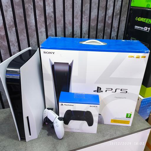 عکس فروشگاه دنیای کامپیوتر 