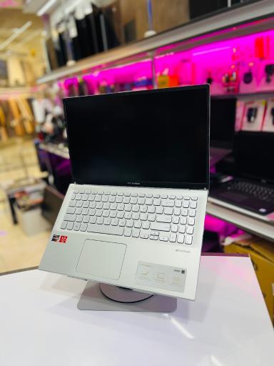 عکس فروشگاه دنیای کامپیوتر 