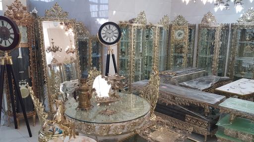 عکس آینه و شمعدان بهنیا