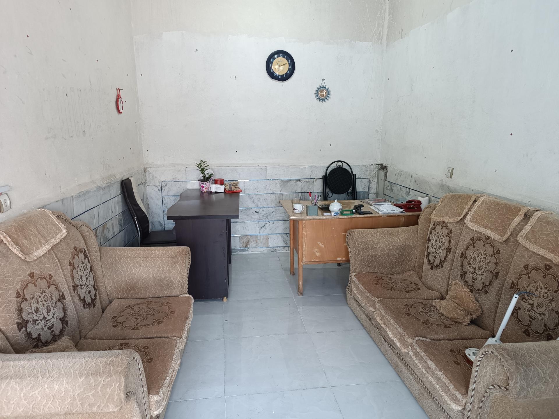 عکس مشاور املاک احمدی