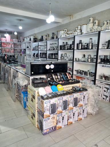 عکس فروشگاه لوازم خانگی رضا