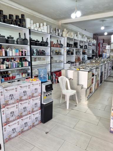 عکس فروشگاه لوازم خانگی رضا