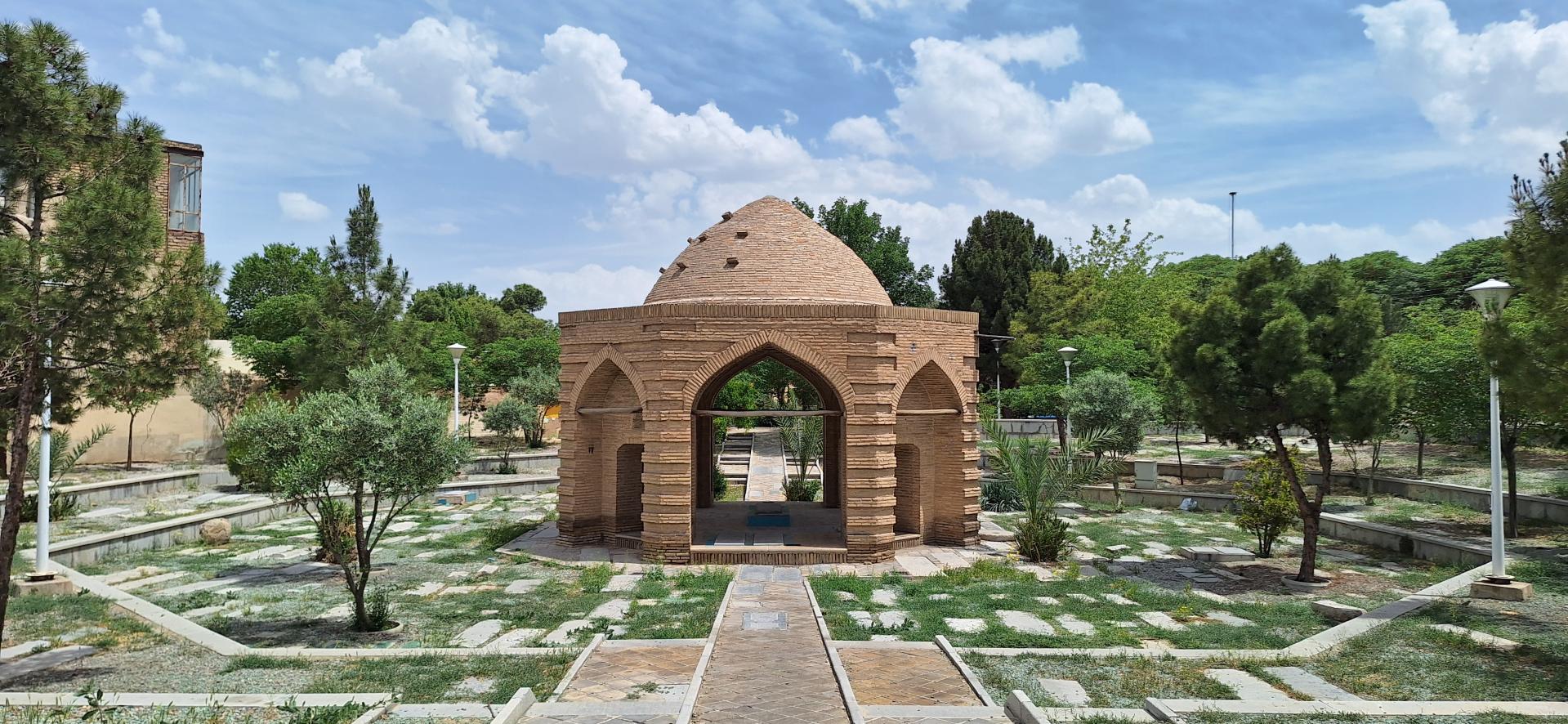 عکس مقبره آیت الله شهشهانی
