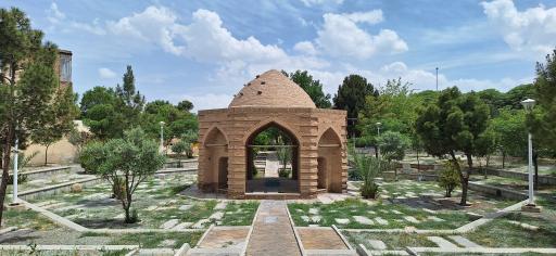 عکس مقبره آیت الله شهشهانی