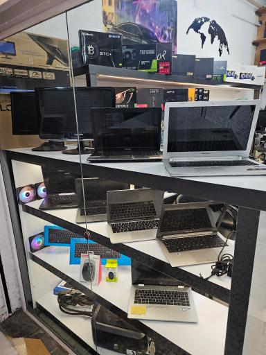 عکس خدمات کامپیوتر غلامی