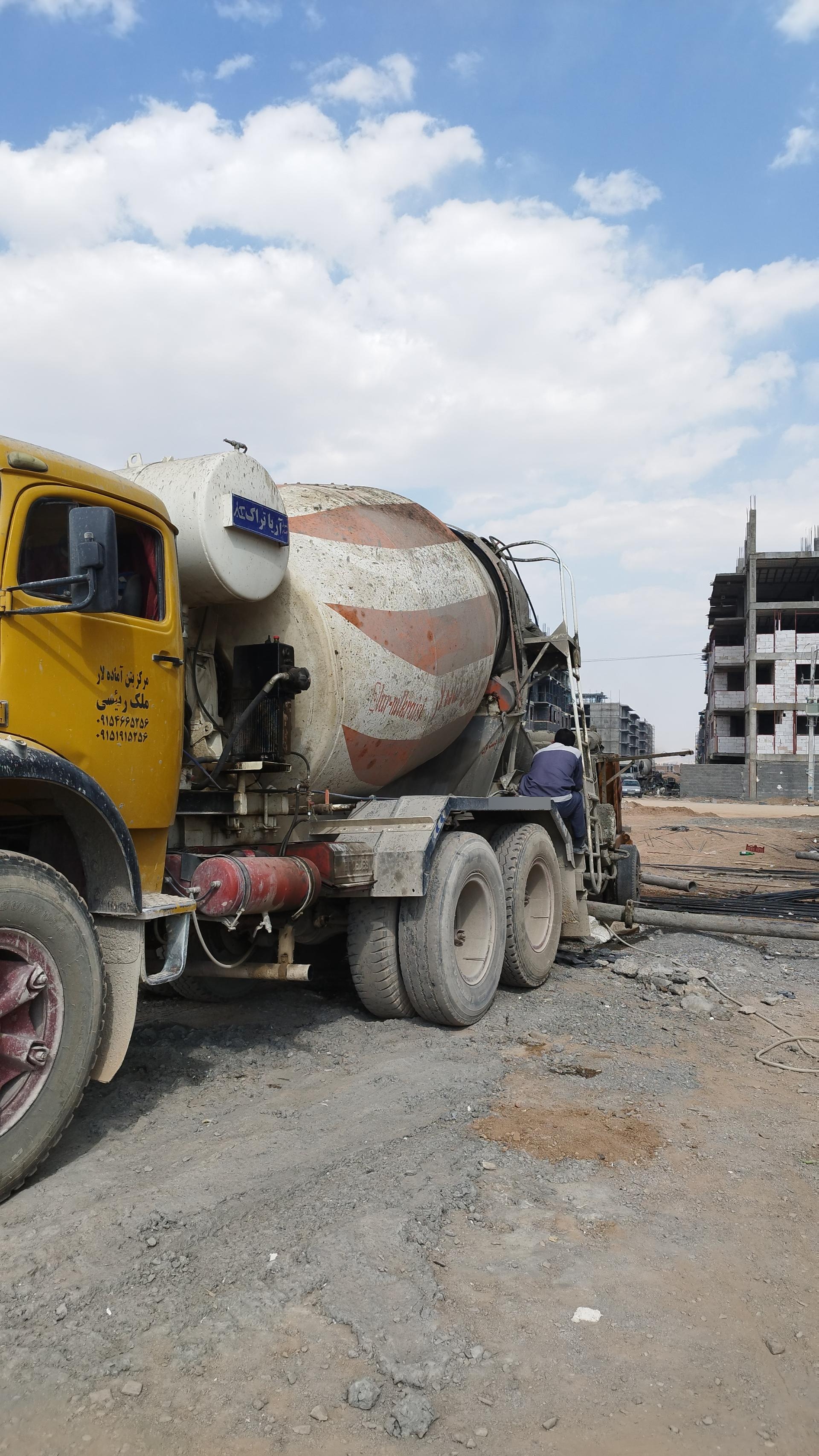 عکس بتن ملک رئیسی