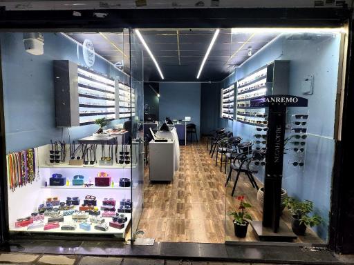 عکس عینک سازی مهرنگاه 