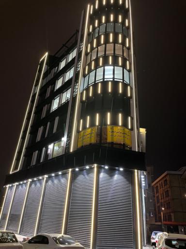 سالن پیرایش اسطوره