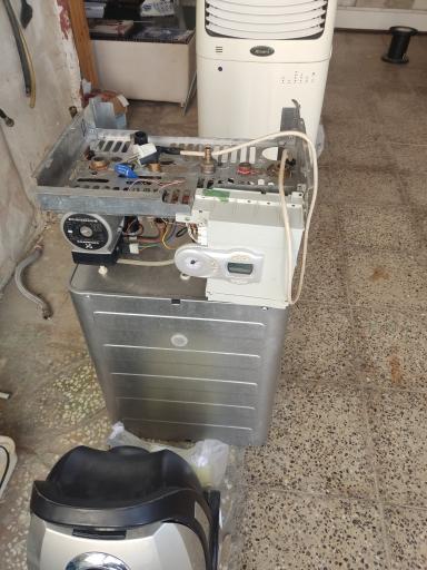 عکس تعمیرگاه تخصصی پکیج و آبگرمکن طاها