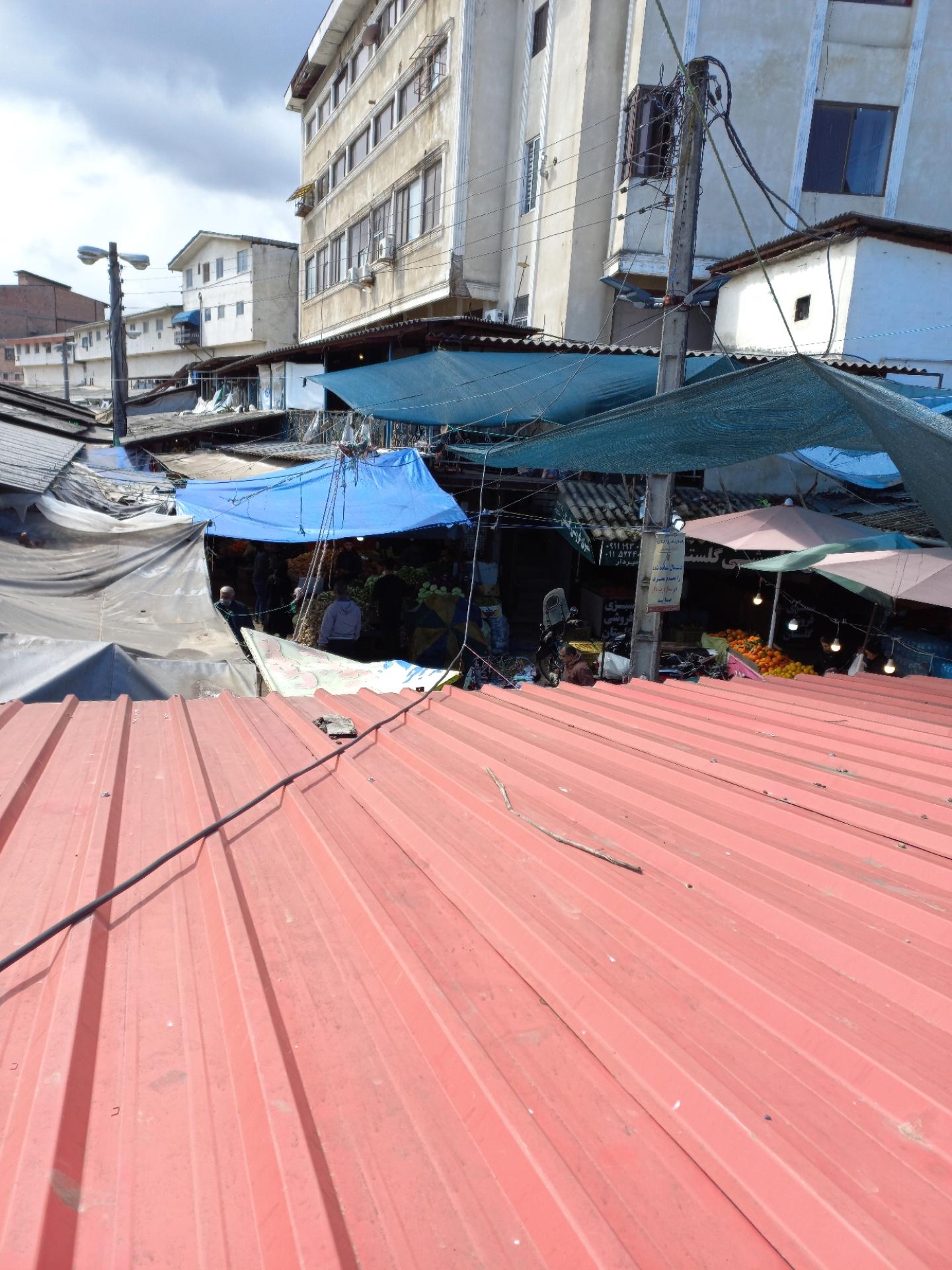 عکس بازار میوه و تره‌ بار چالوس (ورودی اصلی)