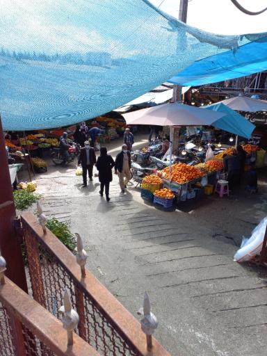 عکس بازار میوه و تره‌ بار چالوس (ورودی اصلی)