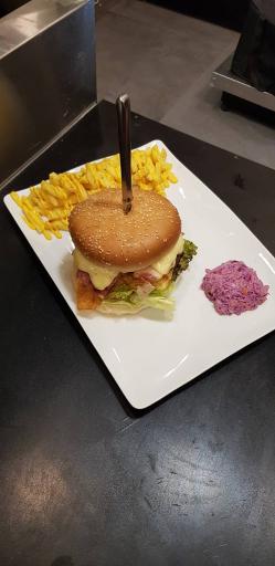 عکس کافه رستوران باژوران