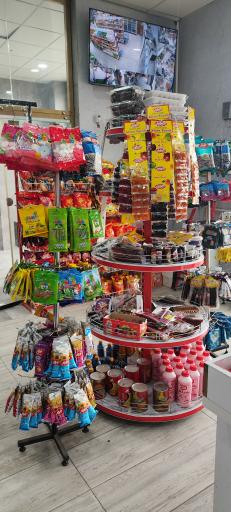 عکس هایپر مارکت آبشارزال