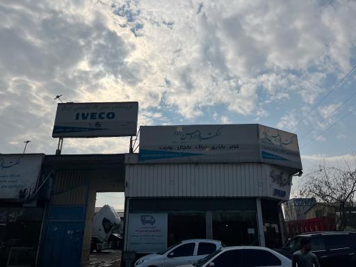 عکس الکترو خودرو حسن زاده