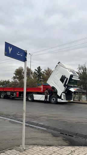 عکس الکترو خودرو حسن زاده