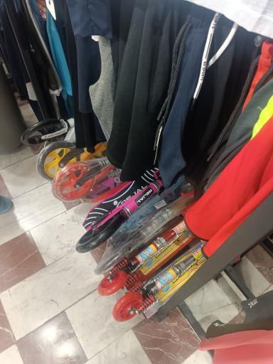 عکس فروشگاه ورزشی ایده آل