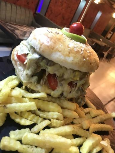 عکس کافه پولینی