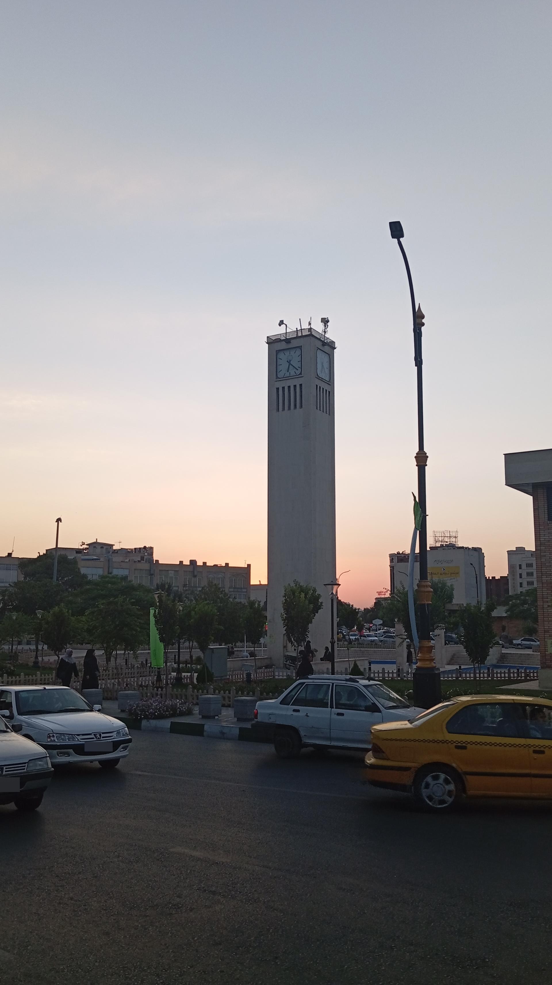 عکس میدان ساعت