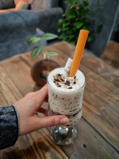 عکس کافه‌ بازی‌ رآمش