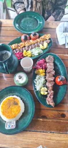 عکس کافه گیلیاد