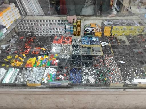 پاساژ بزرگمهر