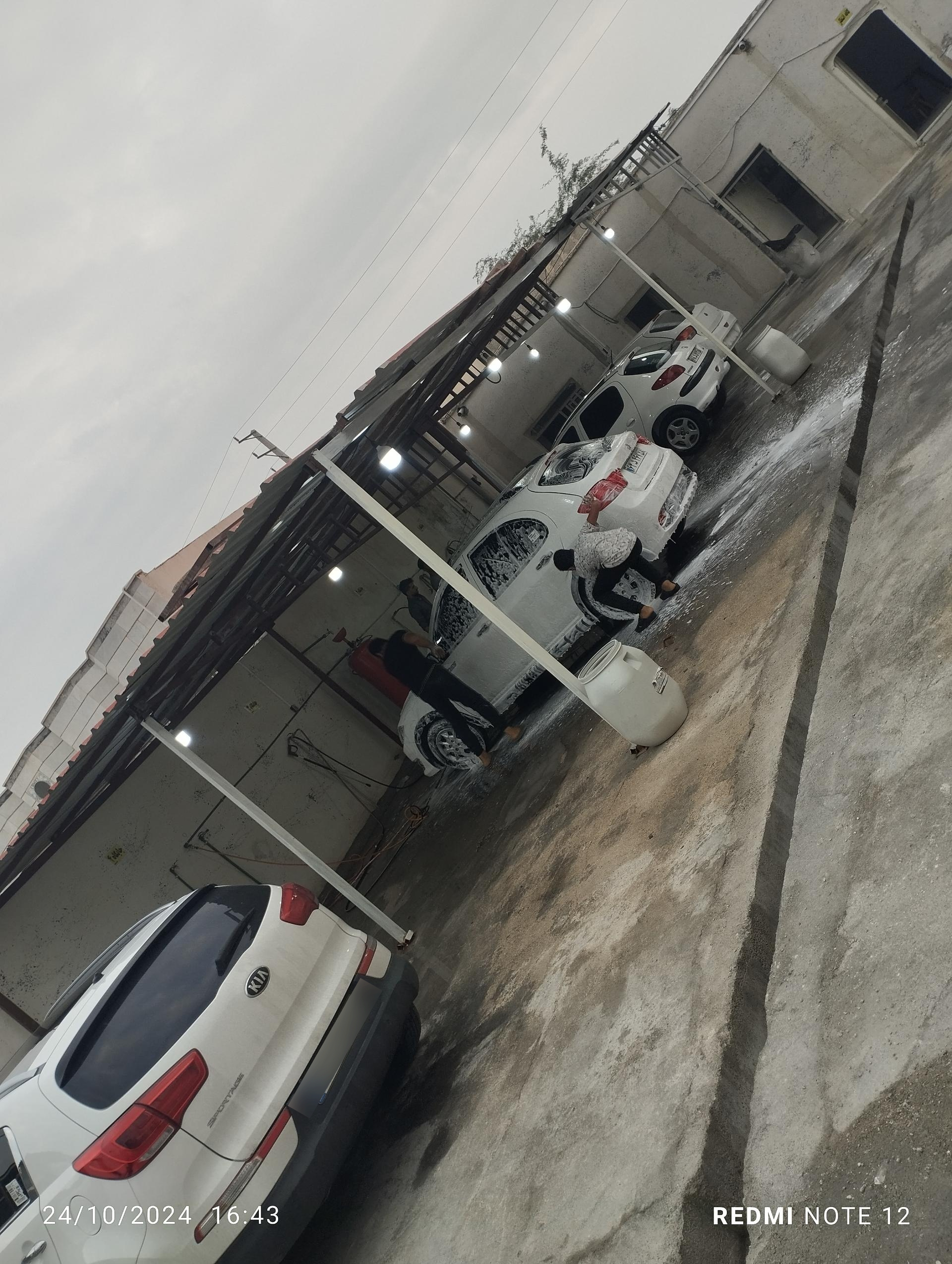 عکس کارواش میلاد 