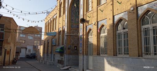 عکس سالن مطالعه و کتابخانه بیت النور