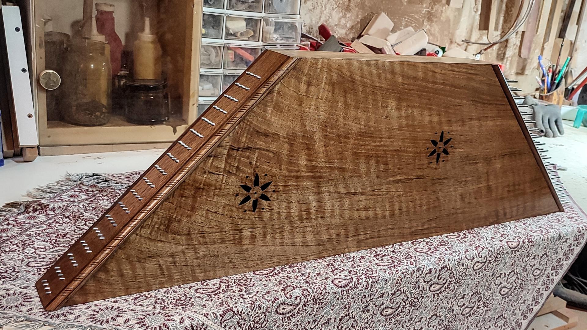 عکس کارگاه سازسازی چوب ساز