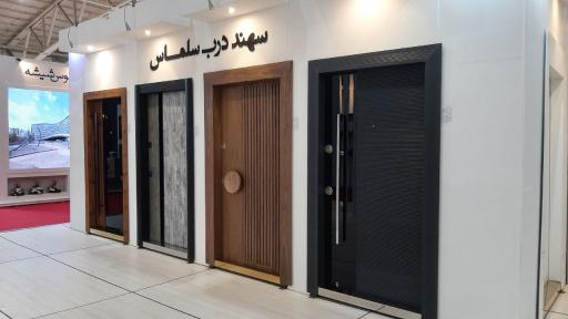 عکس درب ضد سرقت و پنجره خاطری