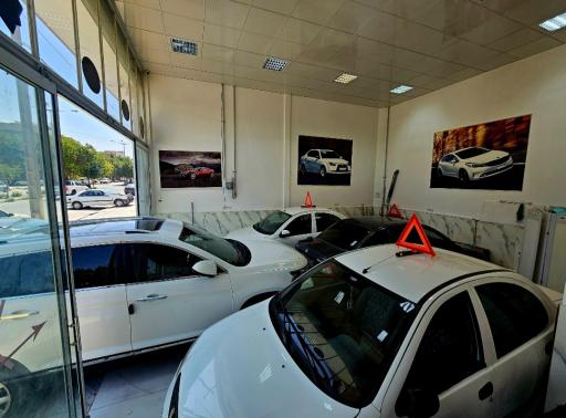 عکس نمایشگاه اتومبیل طوسی 