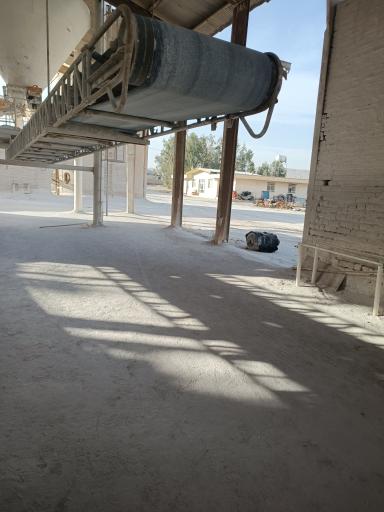 عکس کارخانه گچ قدس