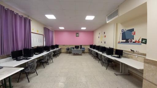 عکس هنرستان دکتر صراف