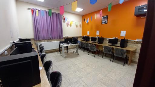 عکس هنرستان دکتر صراف