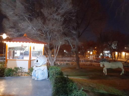 عکس رستوران طلاییه