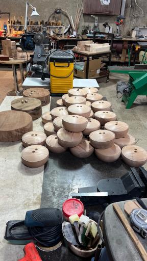 عکس صنایع دستی و اکسسوری چوبی روز