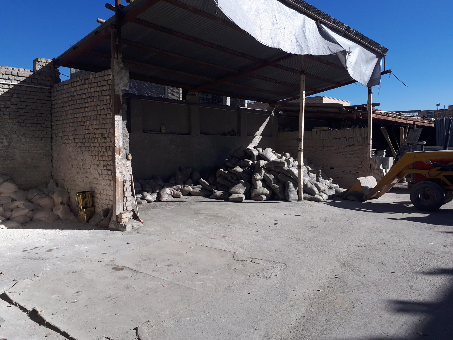 عکس مصالح ساختمانی و موزاییک سازی مؤذنی