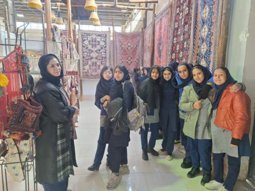 عکس موزه زنده گلیم و قالی سیرجان