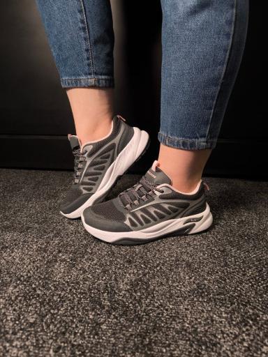 عکس پخش کفش شاهو سان