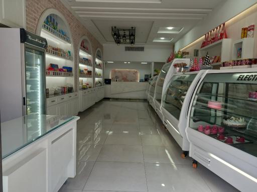 عکس کیک و شیرینی همیشه بهار 