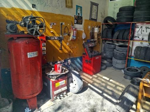 عکس پنچرگیری لاستیک و بالانس مسعود ولی پور