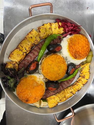 عکس تانوش فود