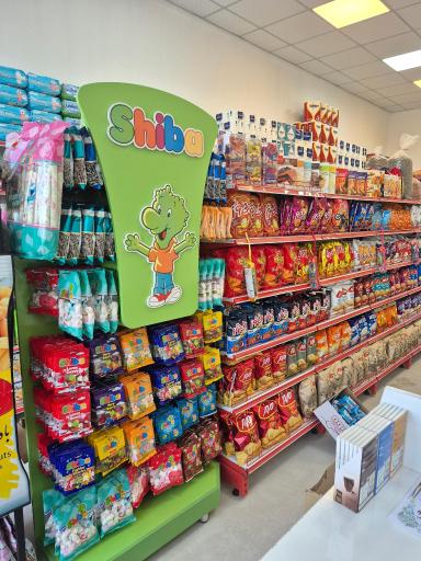 عکس هایپرمارکت نشاد