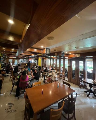 عکس کافه سپید و سیاه